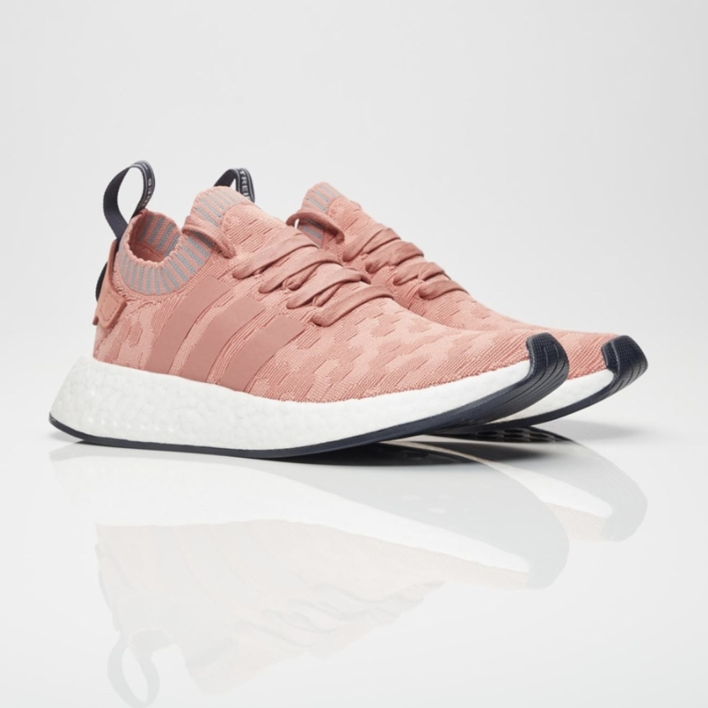 Adidas NMD R2 Raw Pink Women's Boost Sneakers EUC 6 blush rose